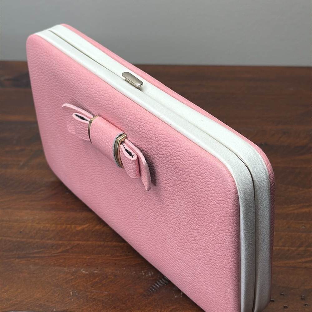Pink Bow Clutch Wallet - Picture 7 of 11